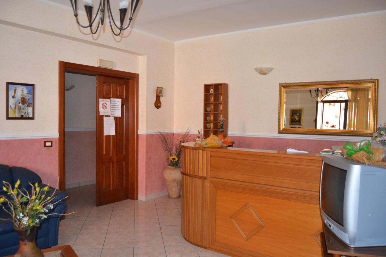 Hotel Ristorante L'Avvenire Джиццерія Екстер'єр фото