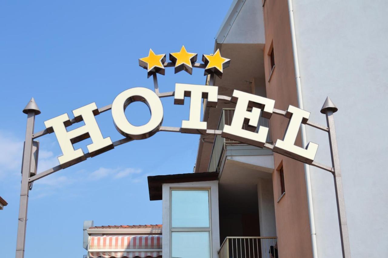 Hotel Ristorante L'Avvenire Джиццерія Екстер'єр фото