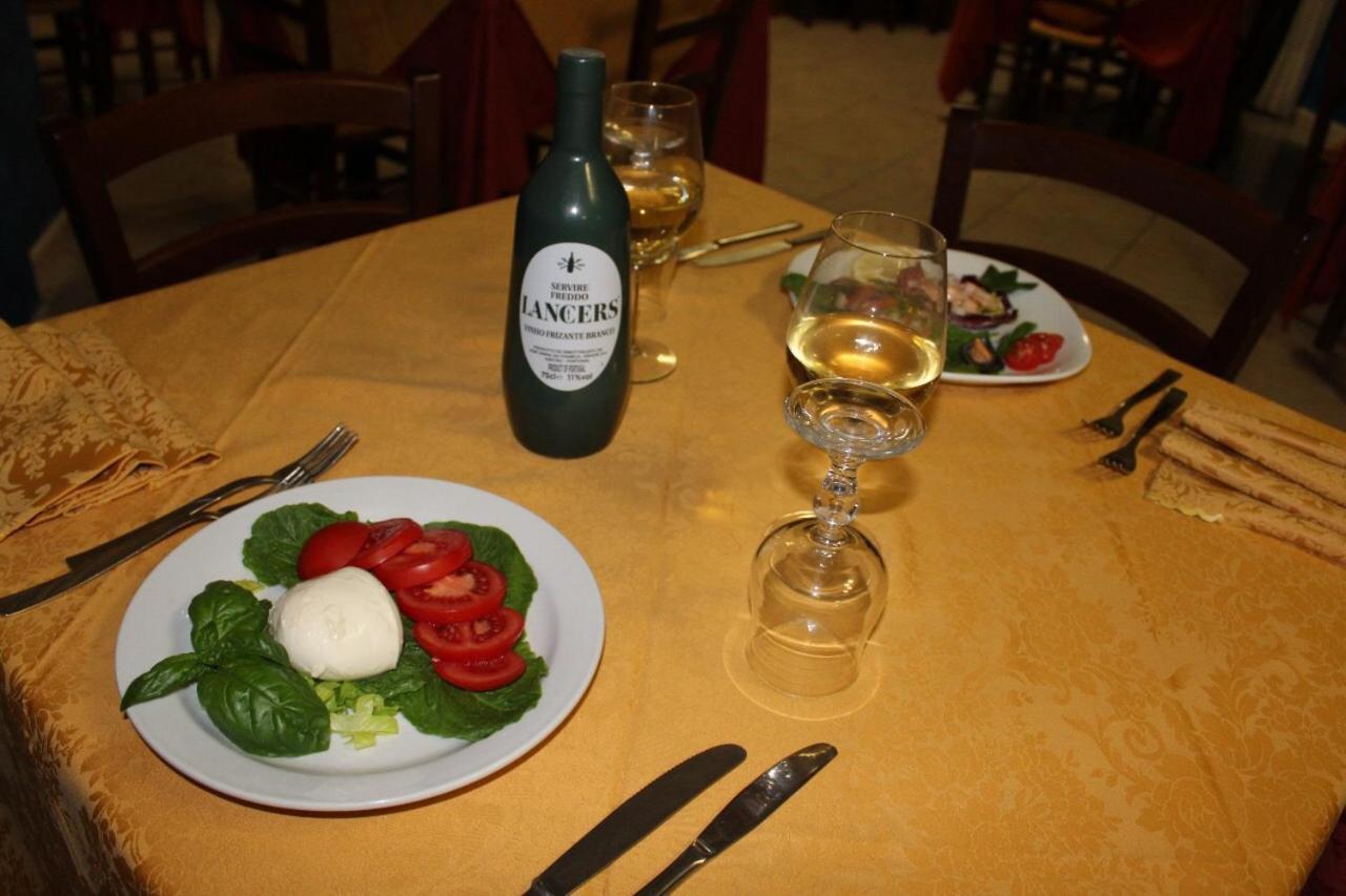 Hotel Ristorante L'Avvenire Джиццерія Екстер'єр фото